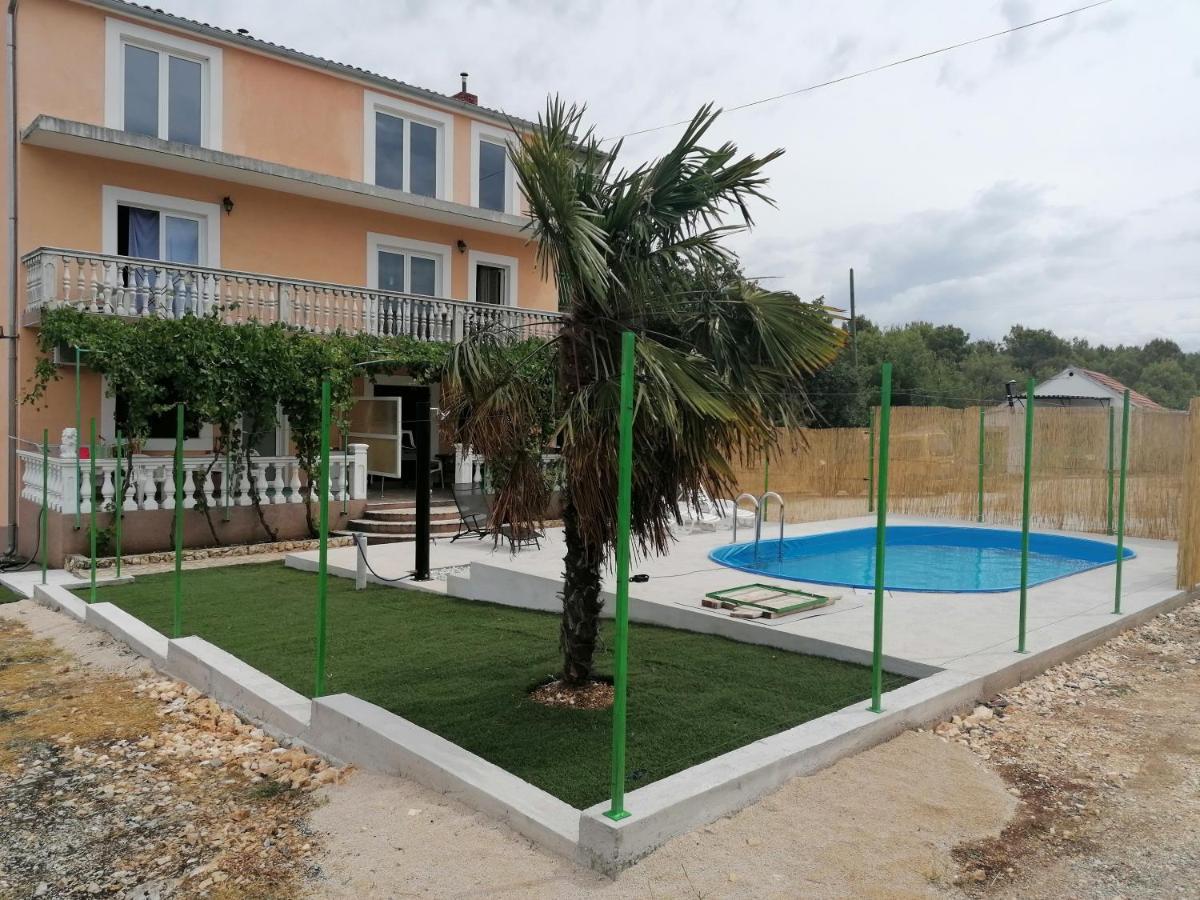 Apartmani Bruna Bilice Vrulje  المظهر الخارجي الصورة
