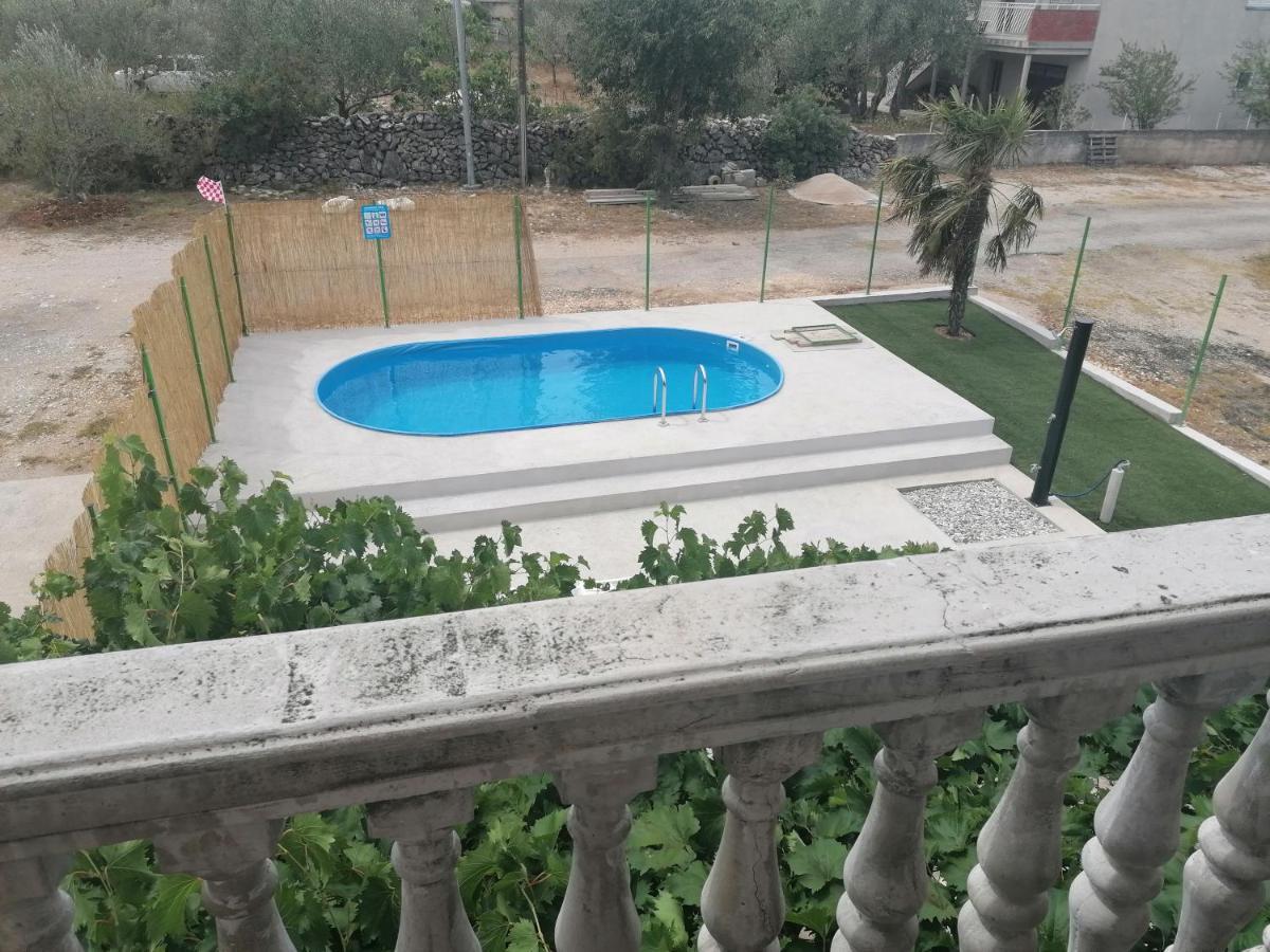 Apartmani Bruna Bilice Vrulje  المظهر الخارجي الصورة