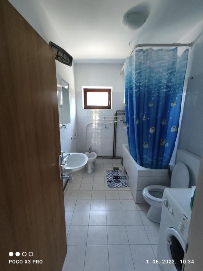 Apartmani Bruna Bilice Vrulje  المظهر الخارجي الصورة